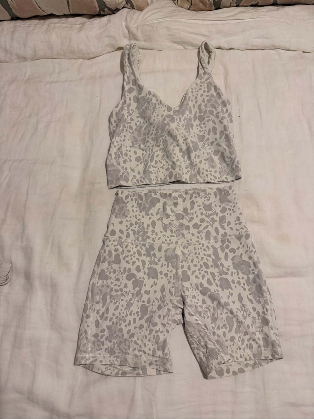 Light Gray Speckled Set Lulu Lemon - Align Tank & High-Waist Biker Shorts
